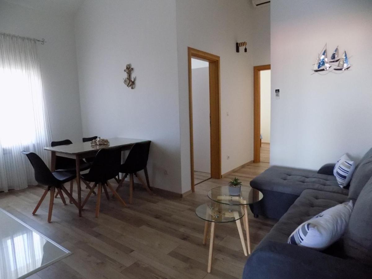 Villa Jukic Murter Eksteriør billede